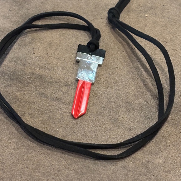 Marc Jacobs Red Key Pendant Necklace - Picture 6 of 6